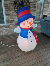 SNOWMAN DECORATION  - INFLATABLE - OUTDOOR