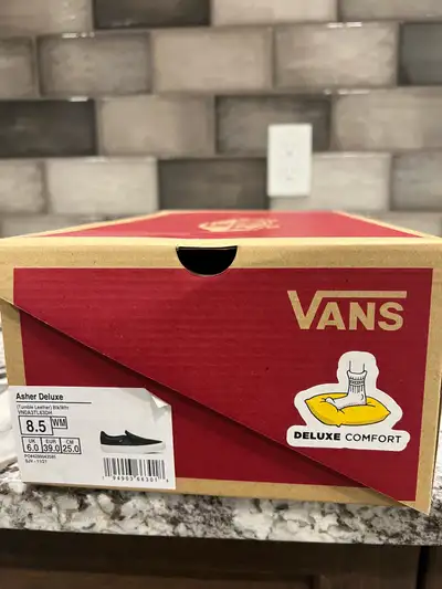 Women’s 8.5 Van Shoes, View more