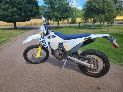 2020 Husqvarna FE 501 S. Dual sport, 510cc 4-stroke Great mechanical condition and well maintained....