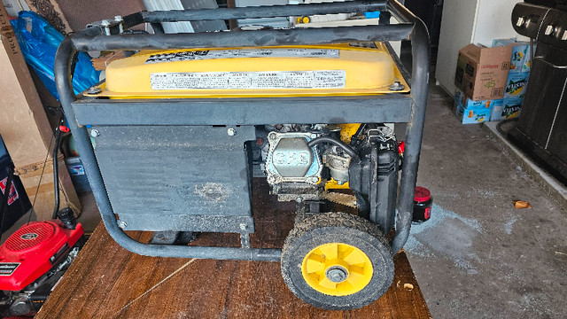 5700 WATT FIRMAN (CHAMPION) PORTABLE GAS GENERATOR in Power Tools in Hamilton - Image 4