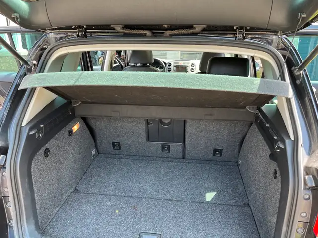 Tiguan Highline in Cars & Trucks in Ottawa - Image 6