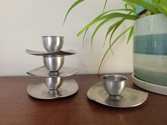 Vintage Midcentury Stainless Steel Egg Cups – set of 4 in Kitchen & Dining Wares in Cole Harbour