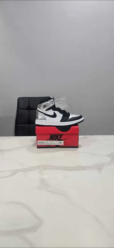 Air Jordan 1 Silver Toe size 6 Women's, View more