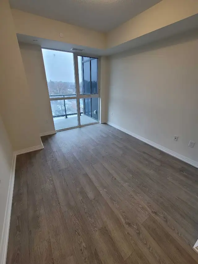 Large 2+1 Bedroom Condo | 2 Bath | Large Den | Near Kipling Stn | Long ...
