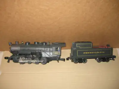 FOR SALE "O" scale Lionel train set comes with track, transformer and other parts not sure of how go...