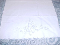 VINTAGE EMBROIDERED PILLOWCASES