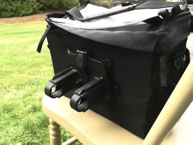 Topeak handle bar bike bag in Clothing, Shoes & Accessories in Nelson - Image 5