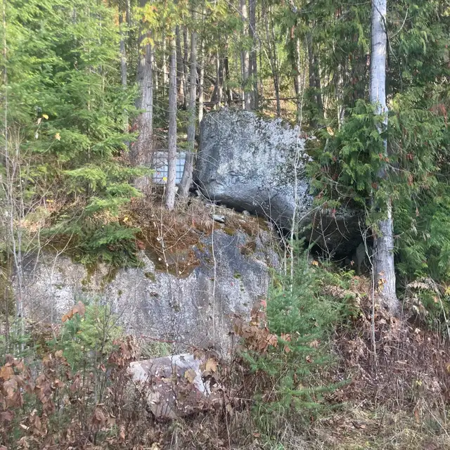 20 acres, Burton British Columbia/Nakusp in Land for Sale in Nelson - Image 6