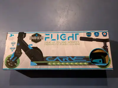 MADD GEAR Carve Flight Scooter new in box (60+gst in walmart) asking $39 cash only pickup in NW