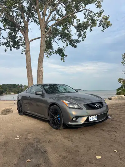 2011 Infiniti G37xS Coupe wrapped in 3M psychedelic gloss flip (June 2025) I purchased it 4 summers...