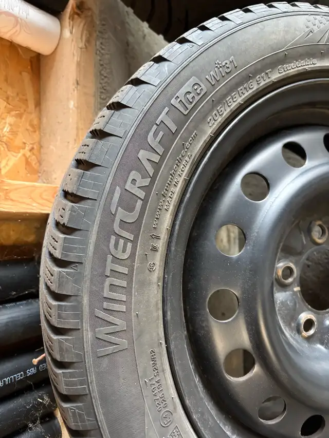 3 winter tires on rims in Tires & Rims in Cambridge - Image 4