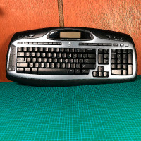 Logitech MX-5000 Bluetooth Keyboard