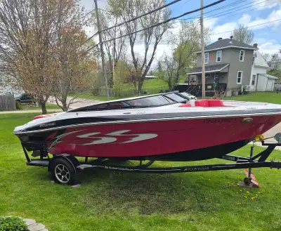 Mint condition, no scratches including the bottom of the hull - never left in the water - only 230 h...