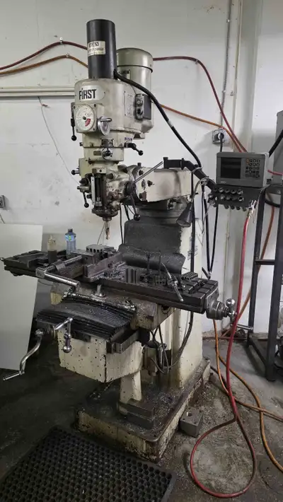 Here Is A First LC-185VS Vertical Milling Machine We Have In Stock, If You Require Anymore Photo`s &...