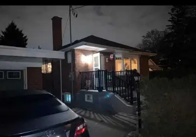 6 Tripp Crescent