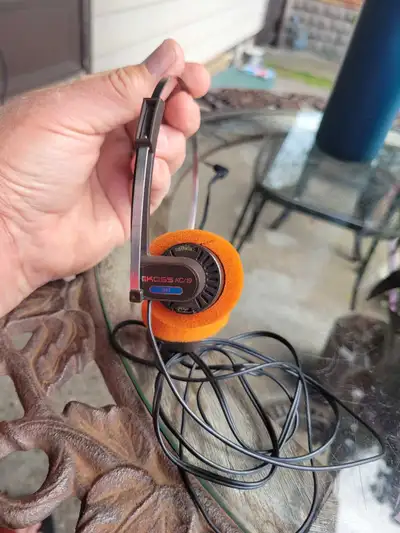 Vintage KOSS KC/19 headphones in good shape., View more