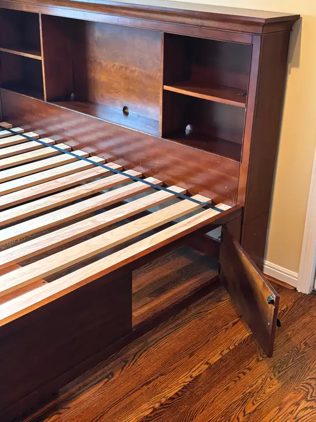 Bookcase double bed in Beds & Mattresses in Mississauga / Peel Region - Image 4