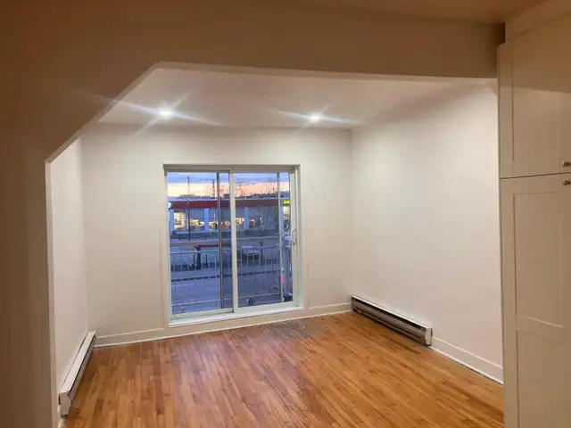 Grand 3.5 a Louer / Large 1-bedroom Apt for Rent