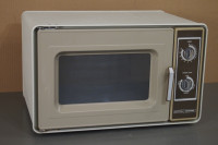 Litton Moffat vintage 1983 microwave