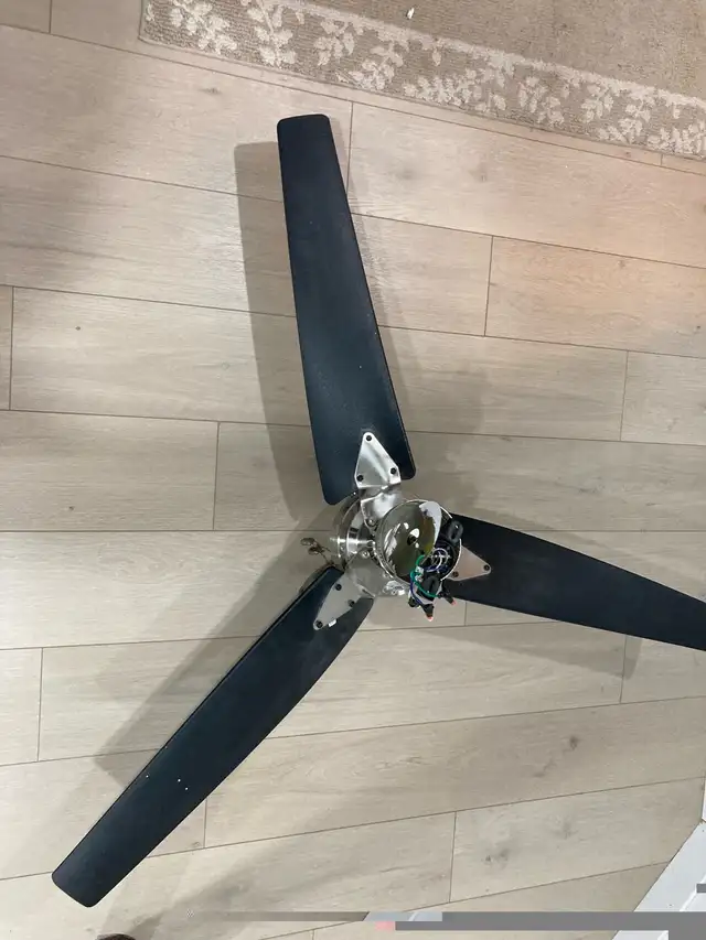 CEILING FAN in Indoor Lighting & Fans in Mississauga / Peel Region - Image 7