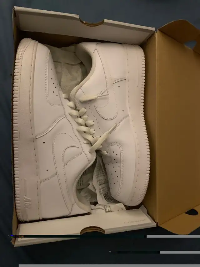 White Air Force 1’s 07’ in Men's Shoes in Kitchener / Waterloo - Image 3