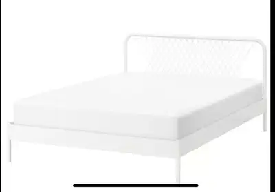Lit Queen IKEA NESTTUN blanc avec lattes / White Queen IKEA NEST, View more