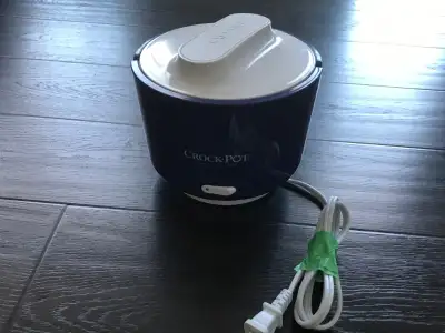 Electrical crock-pot dark blue., View more