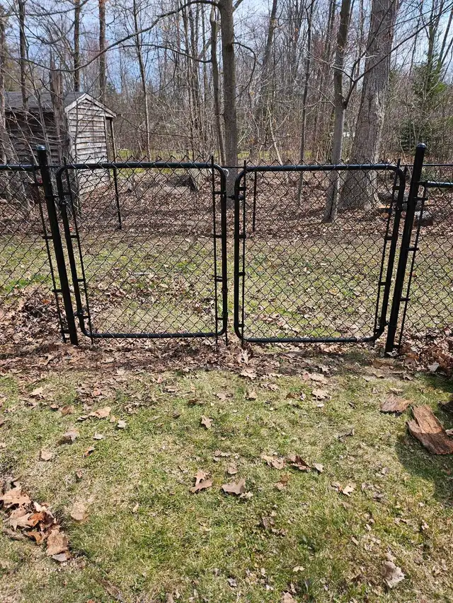 chain link, wrought iron fence, gates and repairs62864742040833122