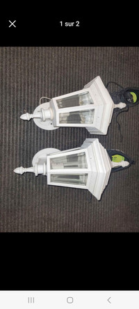 2 lampadaires extérieur pour maison demande 30$