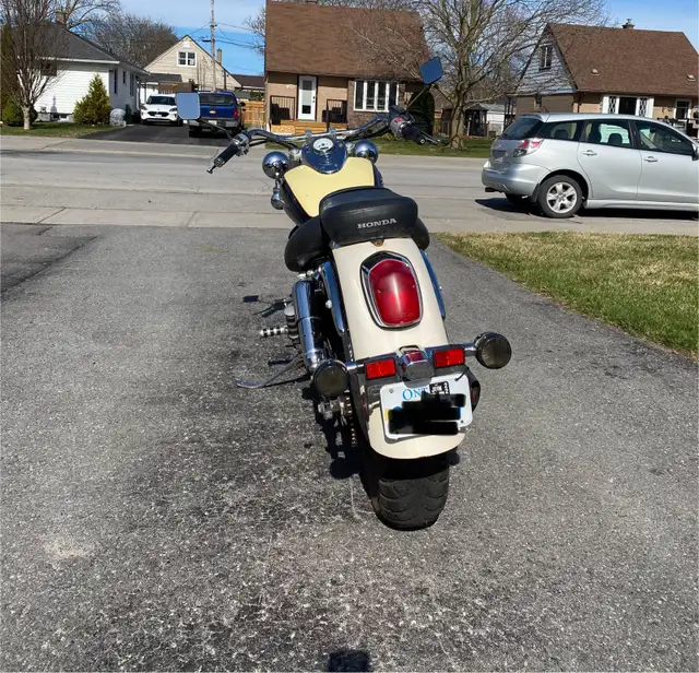 Honda Shadow 750 in Street, Cruisers & Choppers in Napanee - Image 5