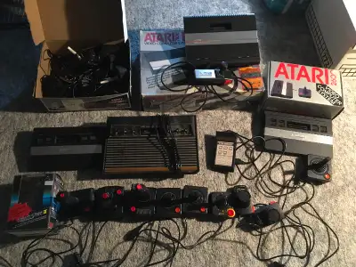 Atari 2600, 7800, games, joysticks all working