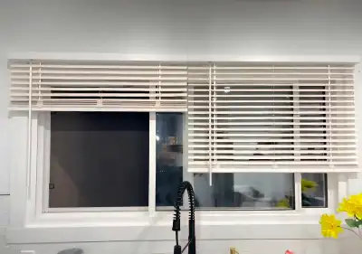 Upgrade your home with these stylish and functional wood blinds, perfect for any room! These blinds...
