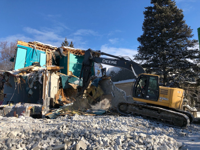 Excavation, Demolition, Trenching, Mini Excavator, Bobcat in Excavation, Demolition & Waterproofing in City of Toronto - Image 4