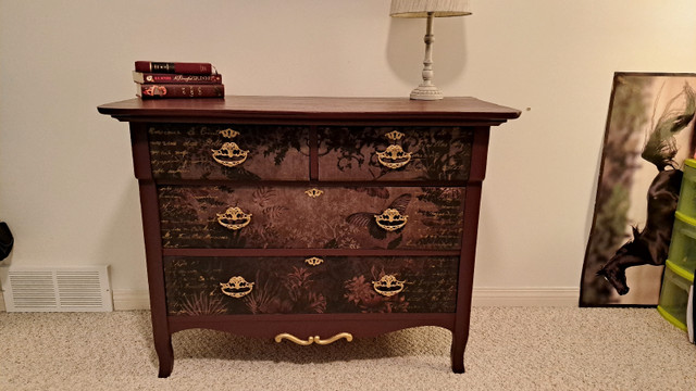 Refinished Dresser in Dressers & Wardrobes in Thunder Bay - Image 3