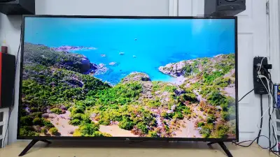 Model number : 65S425 Original remote control Smart, UHD TV Perfect working, no issue, no scratches...