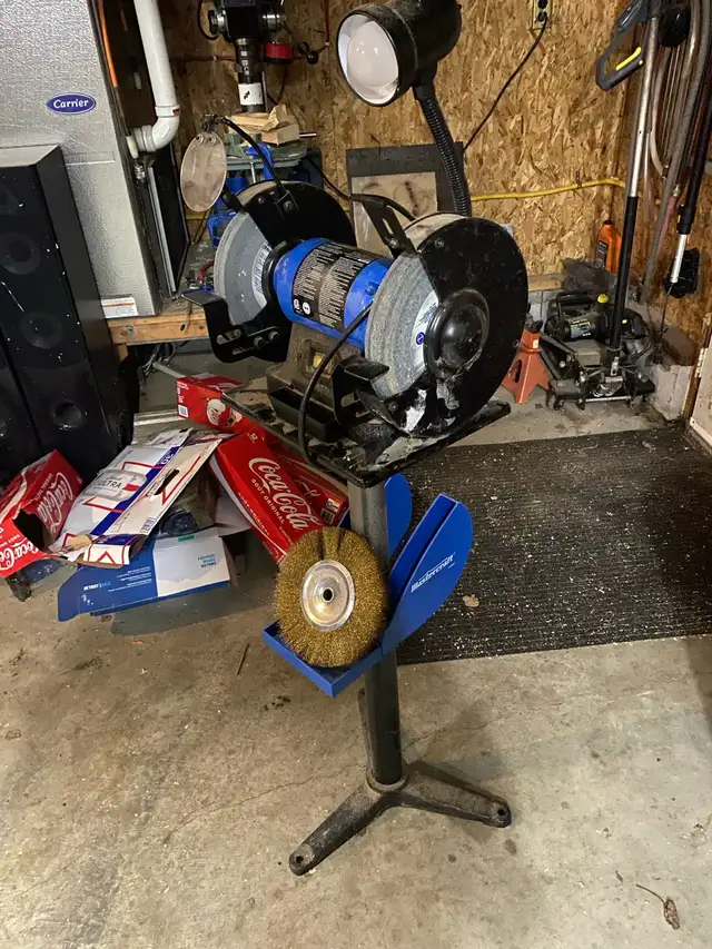 8” bench grinder in Power Tools in Norfolk County - Image 3