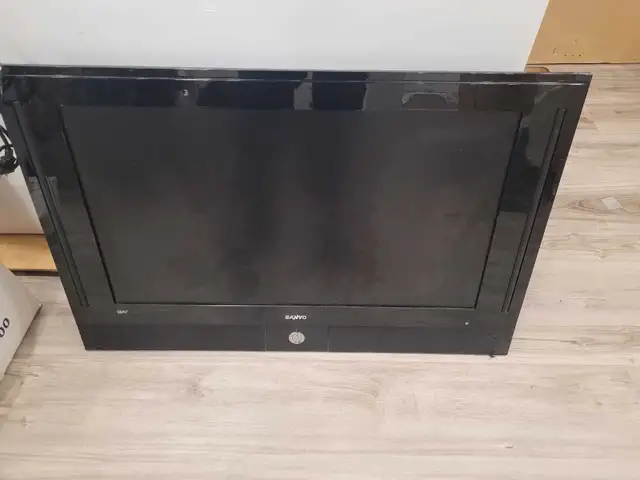 Sanyo LCD TV in TVs in Ottawa - Image 2