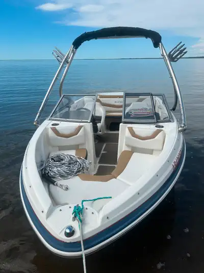Low hours Bimimi Top Comes with wakeboard, knee boards, tubes, two ropes, life jackets Professionall...