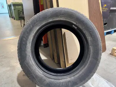 bonjour Je vend 4 Pneu d'hiver usagée en tres bonne condition utiliser seulment 1 semaine avant de c...