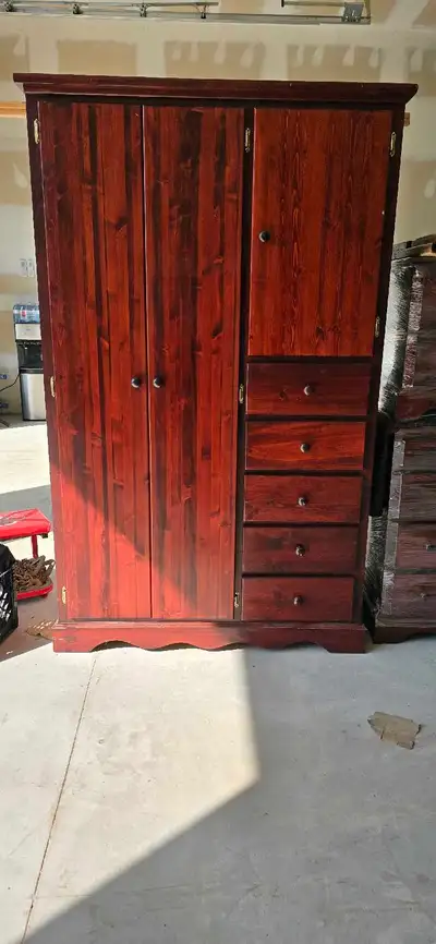 Elegant 5-Piece Cherry Wood Bedroom Set – Solid Pine Wood!, View more