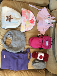 Toddler hats, sun hat and mittens perfect condition.