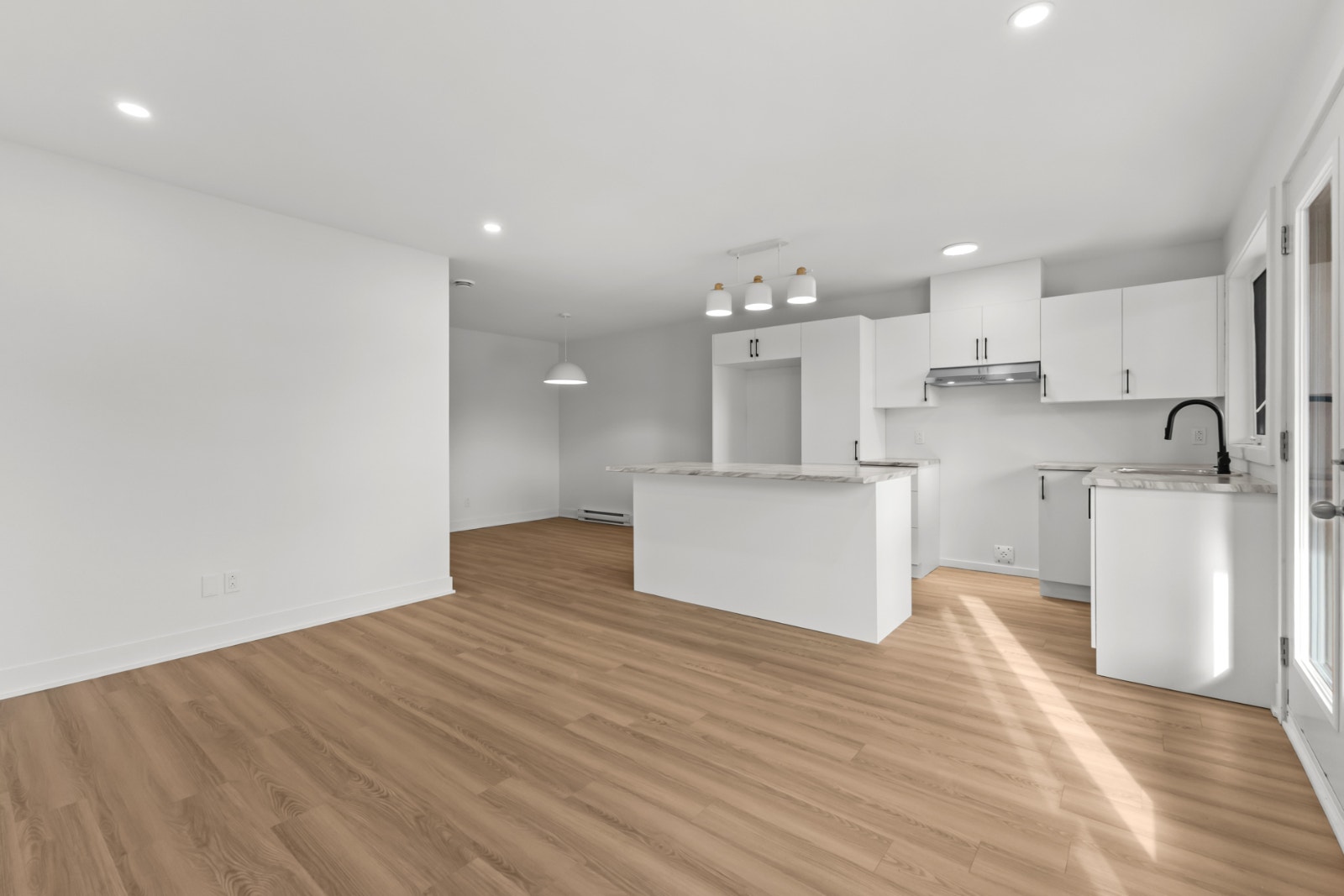 5 1/2 duplex Lachine — photo 3