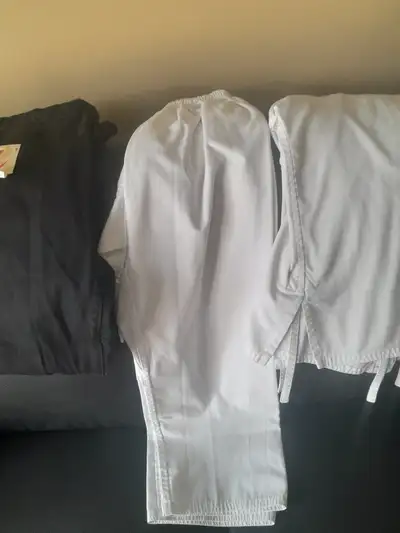 Karatre Gi Uniform - 1x #2 White Top and 2x #3 Pants (White,Blk), View more