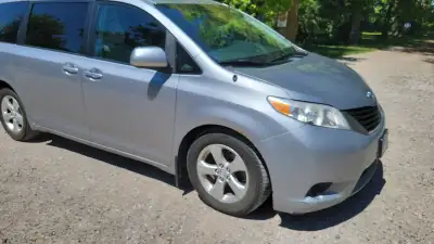 Selling as is. Well maintained, solid vehicle. Needs brakes and 1 ABS sensor. Note: AC does not work...