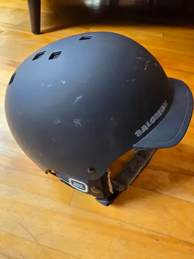 Saloman winter helmet womans S, View more
