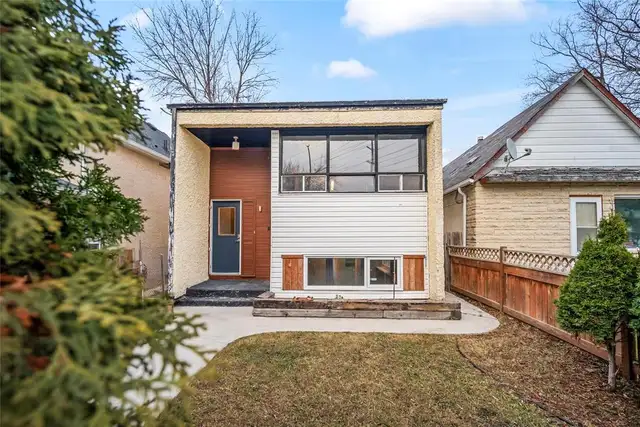 RARE 2 Bed, 2 FULL Bath Family Home - Pet Friendly & Near French