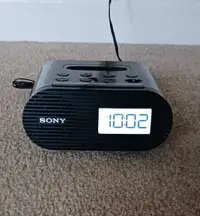 Vintage Sony Clock Radio ICF-CO5IP 