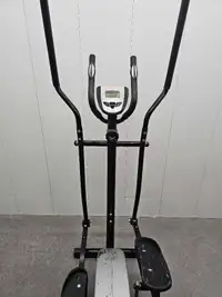 Elliptical fitness device for home training