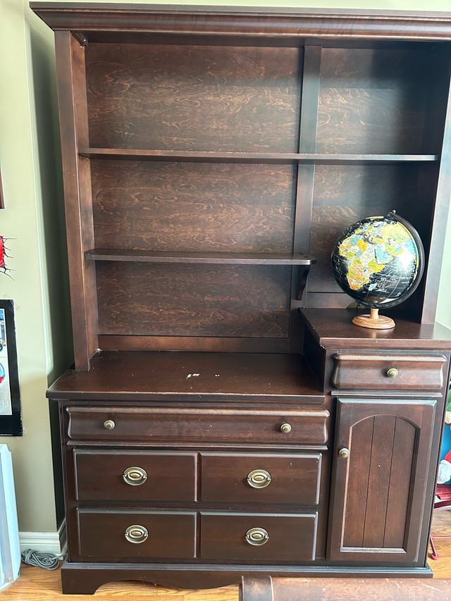 Solid wood bedroom set (double bed) in Bedding in Markham / York Region - Image 2