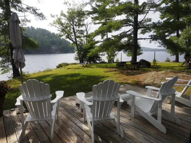 Ice House Getaway at Isle O Pines Muskoka in Ontario in Canada - Image 8